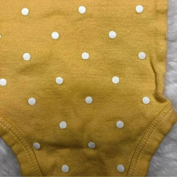 Gerber Onesie Diaper Shirt Yellow / White Polka Dots  Size Newborn - Picture 10 of 16